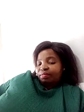 ShySexyBaddiexx online show from September 22, 2025, 9:37 am