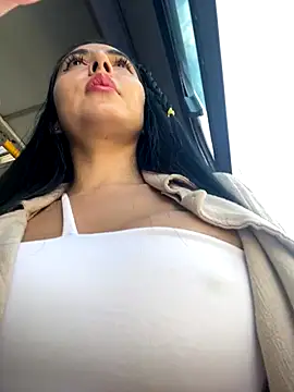 oh nina online show from September 28, 2025, 9:22 pm