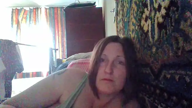 AllaSowinskaya online show from May 8, 2026, 10:08 am