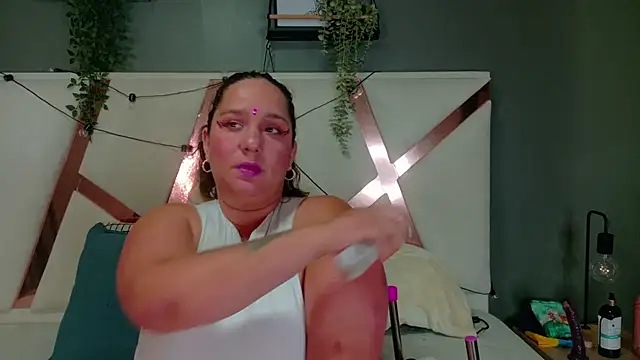 JenaCooper  online show from June 15, 2026, 12:22 am
