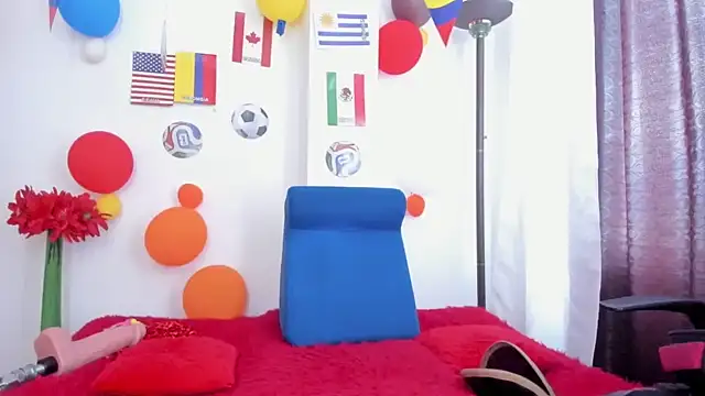 miaroberts69 online show from July 14, 2026, 8:37 pm