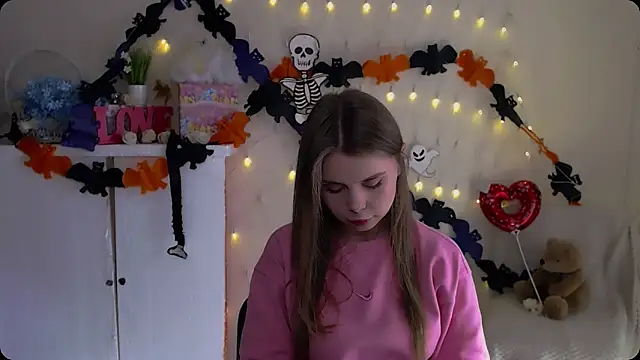 OceanicDawn online show from November 2, 2025, 9:14 am