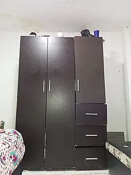 paisita122 online show from March 8, 2026, 11:52 pm