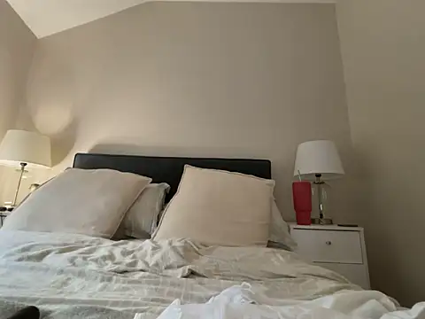 FrancescaXO online show from October 3, 2025, 2:18 pm