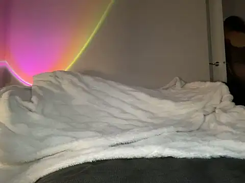 FrancescaXO online show from June 18, 2026, 8:36 pm
