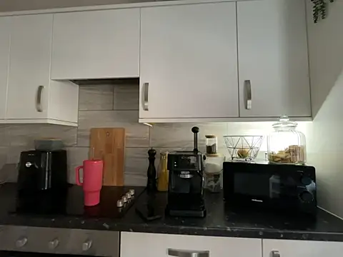 FrancescaXO online show from October 29, 2025, 8:24 am