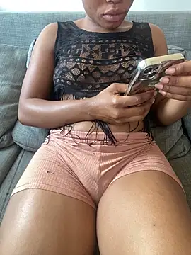 PrettyNina77 online show from October 7, 2025, 11:22 am