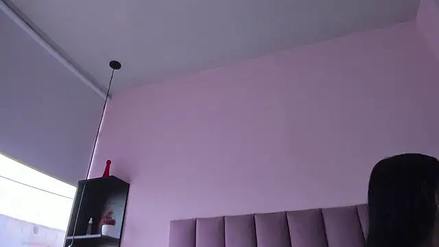 violet myerrs online show from October 25, 2025, 12:39 pm