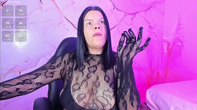 Snapshot of Iamlola_ chatting on February 22, 2026, 3:20 am Iamlola online show from February 22, 2026, 3:20 am