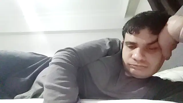 kocasosisli online show from December 21, 2025, 10:43 pm