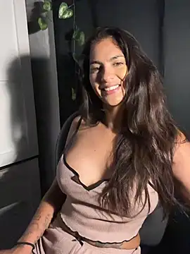 chicachocolate01 online show from January 12, 2026, 6:58 pm