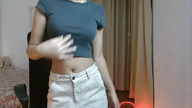 Snapshot of Mini_Meera chatting on July 17, 2026, 4:48 pm Mini Meera online show from July 17, 2026, 4:48 pm