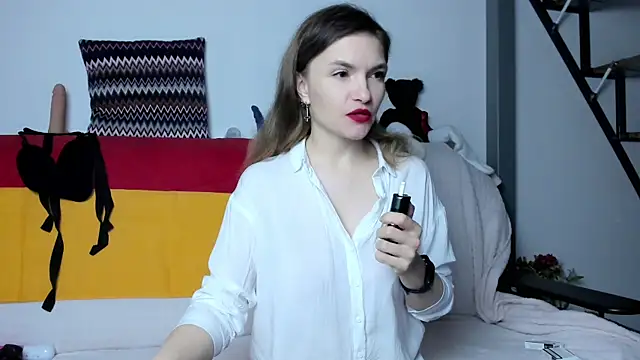 Katherine Twilight online show from February 7, 2025, 3:19 pm