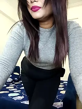 alexa cam44 online show from February 4, 2026, 7:31 pm