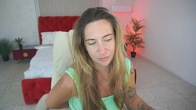 Snapshot of KateShanny chatting on July 25, 2026, 6:32 am KateShanny online show from July 25, 2026, 6:32 am