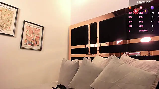 katherinn gomezz online show from November 2, 2025, 12:43 pm