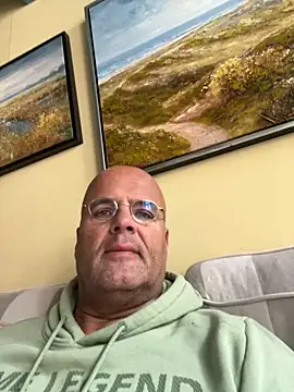 Snapshot of Renebisex chatting on October 14, 2025, 10:05 am Renebisex online show from October 14, 2025, 10:05 am