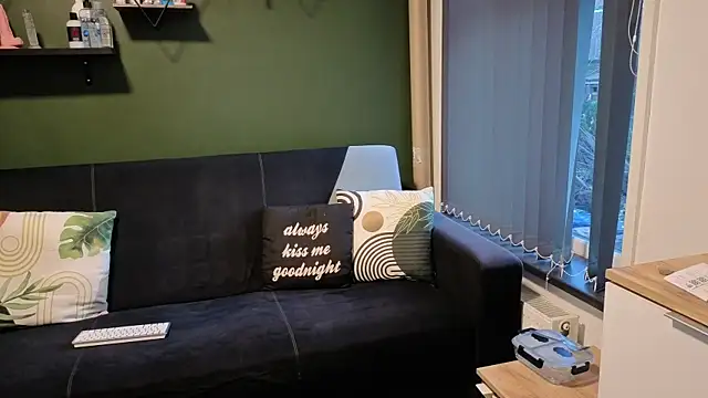 Eveline Beauty Kitty online show from November 30, 2025, 3:46 pm