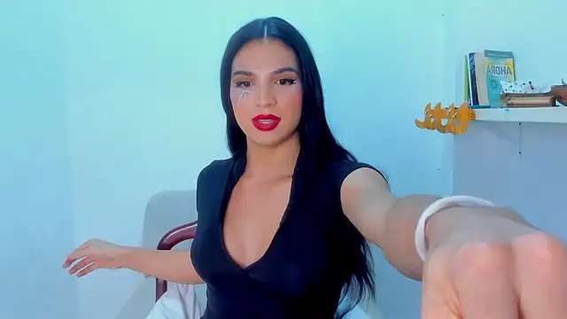 ISA BELLA VZL online show from April 30, 2026, 11:31 pm
