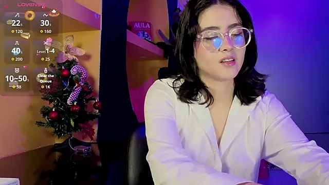 LiLLiAnderson online show from December 14, 2025, 12:11 pm