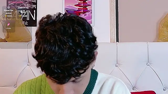 Axel  Evans online show from December 2, 2025, 12:18 pm