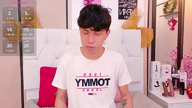 Axel  Evans online show from January 13, 2026, 12:20 pm