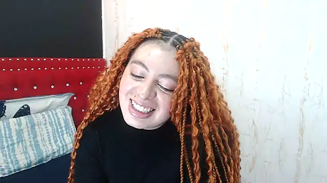 MiaKimky online show from December 17, 2025, 4:23 pm