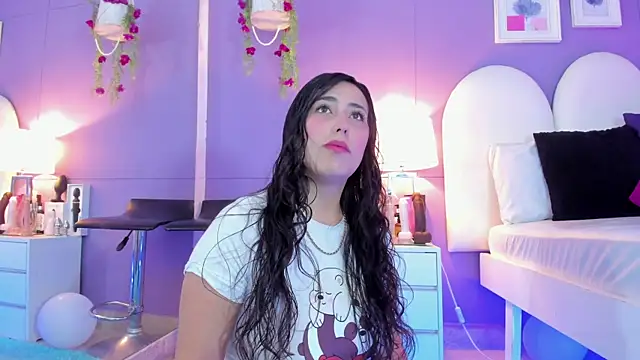 my aleja  online show from October 6, 2025, 12:28 pm