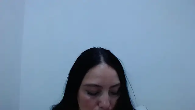 Snapshot of carolina_zabala_19 chatting on July 6, 2026, 5:15 pm carolina zabala 19 online show from July 6, 2026, 5:15 pm