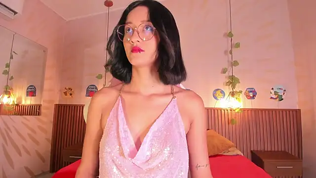 daphne courtis online show from July 11, 2026, 3:29 am