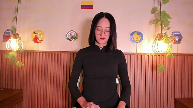 daphne courtis online show from June 26, 2026, 3:12 am
