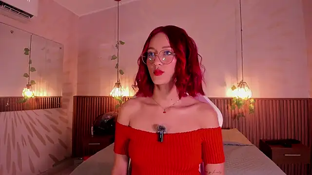 Snapshot of daphne_courtis chatting on February 9, 2026, 3:15 am daphne courtis online show from February 9, 2026, 3:15 am