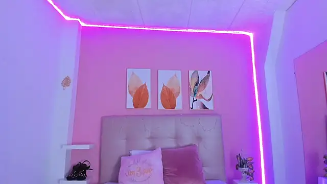 M0lly Beckers online show from January 7, 2026, 7:19 pm