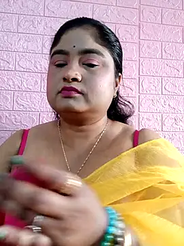 hornyriyanka online show from March 15, 2026, 2:40 am