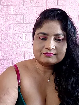 hornyriyanka online show from November 19, 2025, 3:17 am