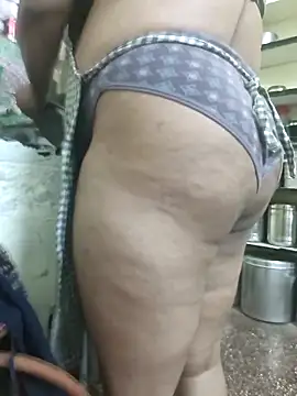 dhanshri143 online show from October 10, 2025, 6:03 am