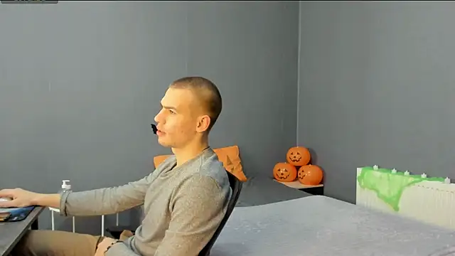 Garden of Eden  online show from October 29, 2025, 4:33 am