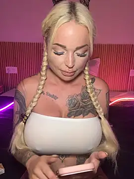 shortybig official online show from July 1, 2026, 4:13 am