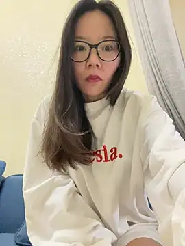 xinmeng-000 online show from March 17, 2026, 6:38 am