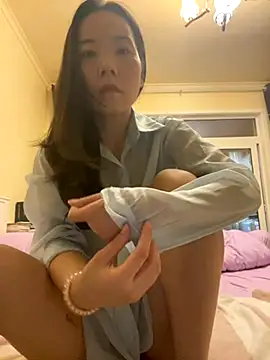 xinmeng-000 online show from September 27, 2025, 12:17 am