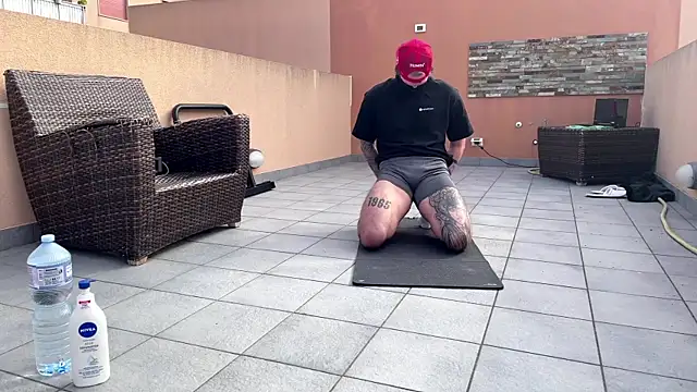 Snapshot of youngAlphaCouple chatting on March 23, 2026, 8:03 am youngAlphaCouple online show from March 23, 2026, 8:03 am