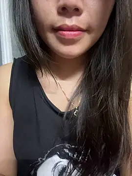 Bella 7777 online show from May 27, 2026, 4:14 pm