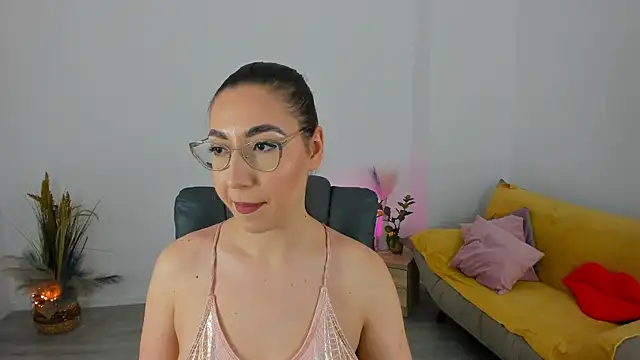 Kylie Kathy online show from October 25, 2025, 2:39 pm