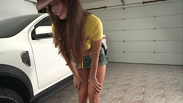 Snapshot of LIttle_Rina_ chatting on March 15, 2026, 6:59 pm LIttle Rina online show from March 15, 2026, 6:59 pm