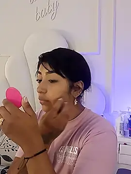Kaylachannell online show from July 12, 2026, 3:40 am