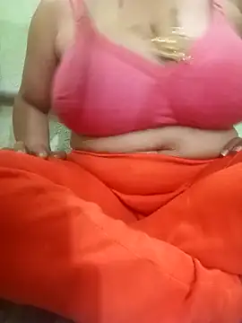 Snapshot of chocobbsneha567 chatting on February 3, 2026, 2:43 am chocobbsneha567 online show from February 3, 2026, 2:43 am