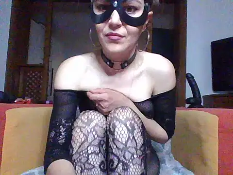 RawyRoz online show from May 13, 2026, 12:01 pm