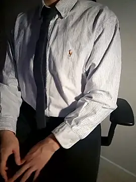 111owo111 online show from October 31, 2025, 1:19 pm