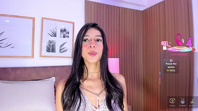 cutie katy  online show from December 1, 2025, 4:24 am