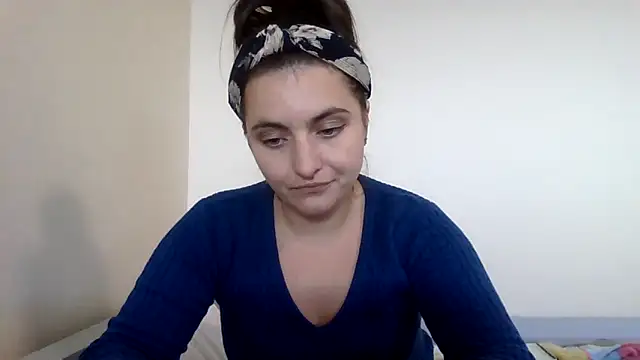 DInaraXRose online show from September 23, 2025, 9:16 am